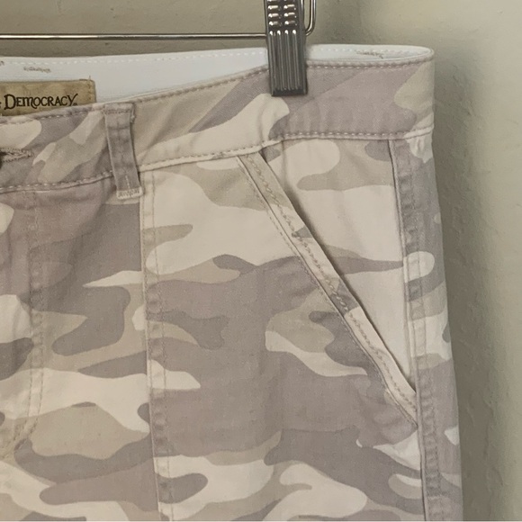 DEMOCRACY “Ab” Technology Camo Stretch Joggers Jeans Denim Size 10 - Picture 11 of 12